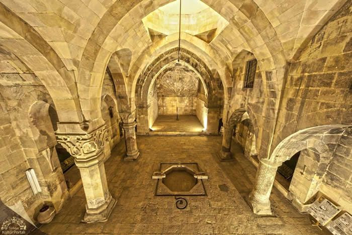 Divriği Ulu Cami ve Darüşşifası 1243